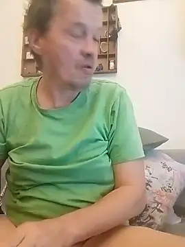 Snapshot of Bigpenis6y chatting on October 18, 2025, 7:10 am Bigpenis6y online show from October 18, 2025, 7:10 am