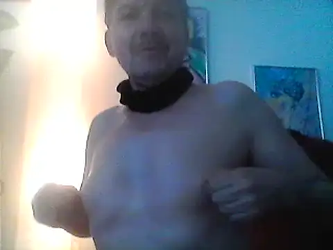 Snapshot of Bigpenis6y chatting on February 3, 2025, 9:30 am Bigpenis6y online show from February 3, 2025, 9:30 am