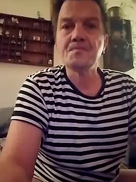 Snapshot of Bigpenis6y chatting on October 11, 2025, 1:17 am Bigpenis6y online show from October 11, 2025, 1:17 am