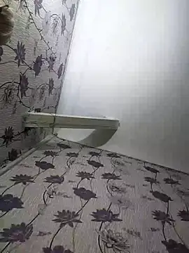 Snapshot of SweetLeila40 chatting on March 4, 2025, 6:50 pm SweetLeila40 online show from March 4, 2025, 6:50 pm