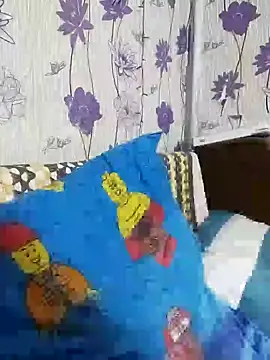 Snapshot of SweetLeila40 chatting on January 27, 2025, 3:58 am SweetLeila40 online show from January 27, 2025, 3:58 am