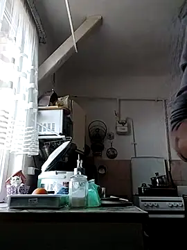 Snapshot of SweetLeila40 chatting on February 25, 2025, 8:21 pm SweetLeila40 online show from February 25, 2025, 8:21 pm