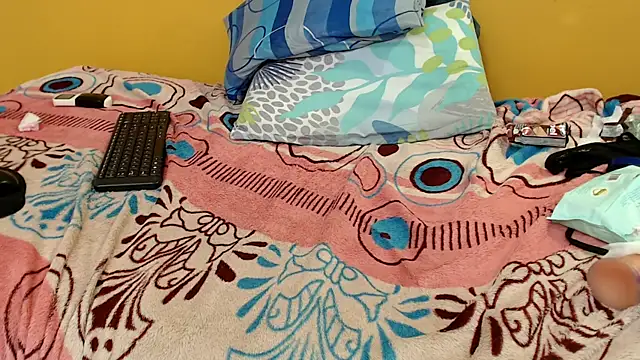 Snapshot of evaleribigtits18 chatting on February 8, 2025, 10:50 am evaleribigtits18 online show from February 8, 2025, 10:50 am