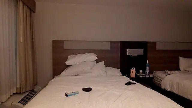 DamienSliick online show from April 16, 2026, 7:42 am