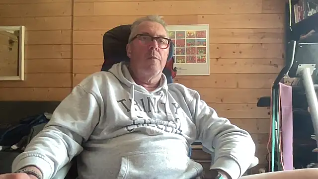 lelohop online show from April 22, 2026, 11:06 am