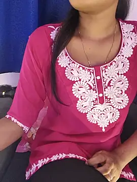 Snapshot of yhona_darling chatting on June 29, 2026, 11:54 am yhona darling online show from June 29, 2026, 11:54 am