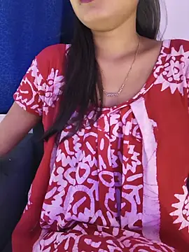 Snapshot of yhona_darling chatting on June 19, 2026, 4:29 am yhona darling online show from June 19, 2026, 4:29 am