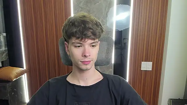 calvin love you online show from April 5, 2026, 5:08 pm