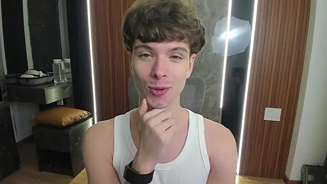 Snapshot of calvin_love_you chatting on May 17, 2026, 5:24 pm calvin love you online show from May 17, 2026, 5:24 pm