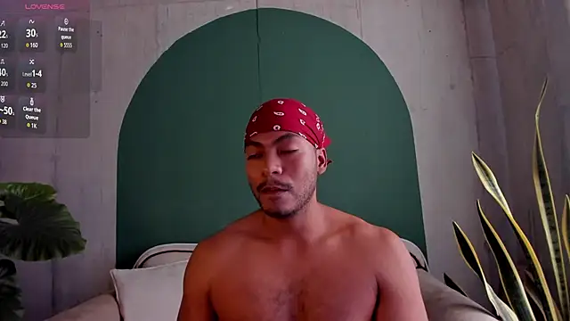 Snapshot of noah_jones__ chatting on November 30, 2025, 3:35 pm noah jones online show from November 30, 2025, 3:35 pm