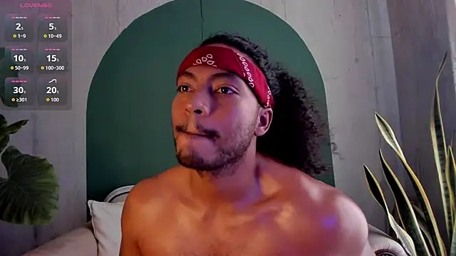 noah jones   online show from December 4, 2025, 5:45 pm