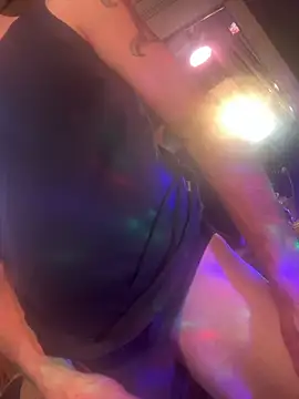 Snapshot of smashb33 chatting on November 24, 2025, 9:53 am smashb33 online show from November 24, 2025, 9:53 am