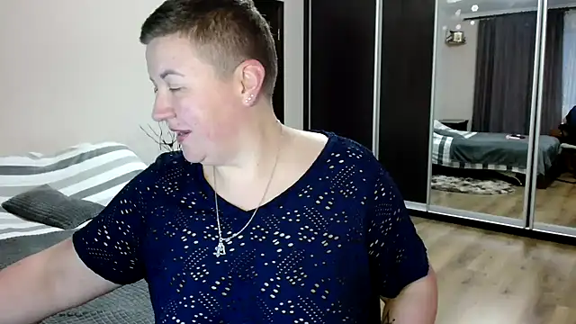 Snapshot of Annet1912 chatting on September 16, 2025, 3:57 pm Annet1912 online show from September 16, 2025, 3:57 pm