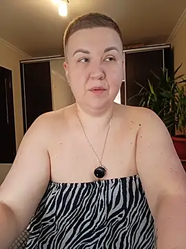 Snapshot of Annet1912 chatting on July 7, 2026, 8:40 am Annet1912 online show from July 7, 2026, 8:40 am