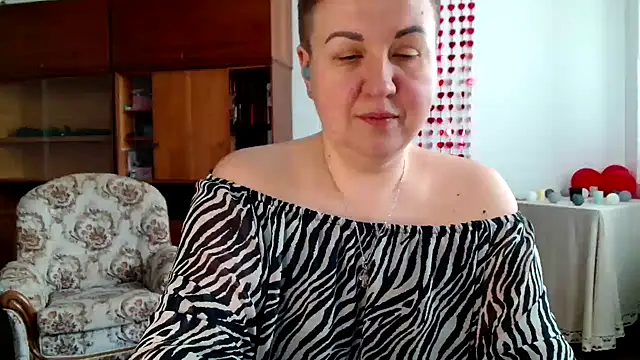 Snapshot of Annet1912 chatting on March 11, 2025, 9:56 am Annet1912 online show from March 11, 2025, 9:56 am