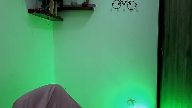 Snapshot of avans_15 chatting on October 29, 2025, 1:04 am avans 15 online show from October 29, 2025, 1:04 am