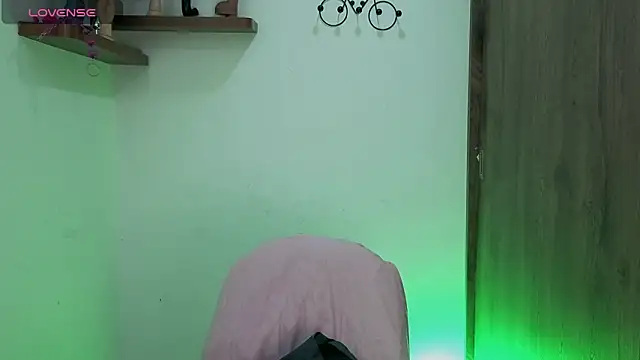 Snapshot of avans_15 chatting on October 30, 2025, 11:01 pm avans 15 online show from October 30, 2025, 11:01 pm