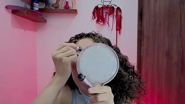 Snapshot of avans_15 chatting on November 27, 2025, 11:27 pm avans 15 online show from November 27, 2025, 11:27 pm