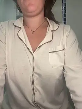 lilylush24 online show from February 27, 2025, 5:51 am