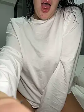 lilylush24 online show from March 15, 2025, 1:29 pm