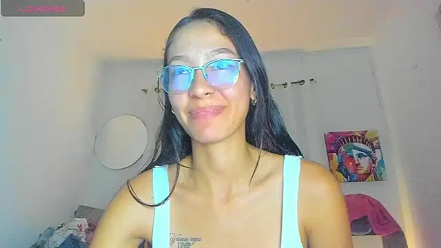 Snapshot of Sophie_sweett19 chatting on June 18, 2026, 11:54 pm Sophie sweett19 online show from June 18, 2026, 11:54 pm