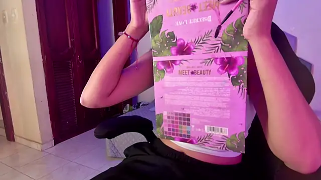 Snapshot of Horny_tgn chatting on November 10, 2025, 12:21 pm Horny tgn online show from November 10, 2025, 12:21 pm