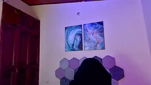 Snapshot of Horny_tgn chatting on October 15, 2025, 7:33 pm Horny tgn online show from October 15, 2025, 7:33 pm