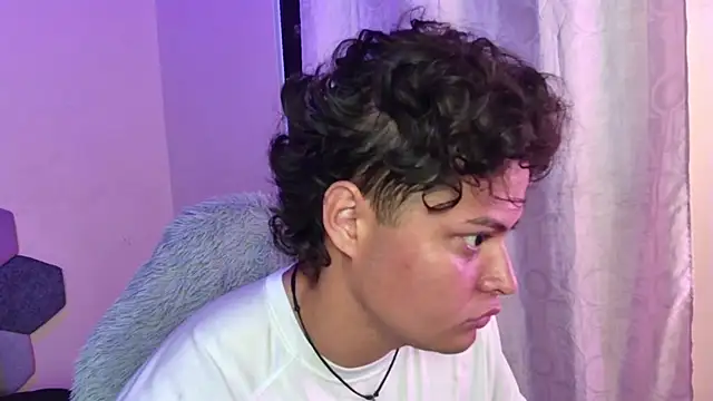 Snapshot of Horny_tgn chatting on September 29, 2025, 11:27 am Horny tgn online show from September 29, 2025, 11:27 am