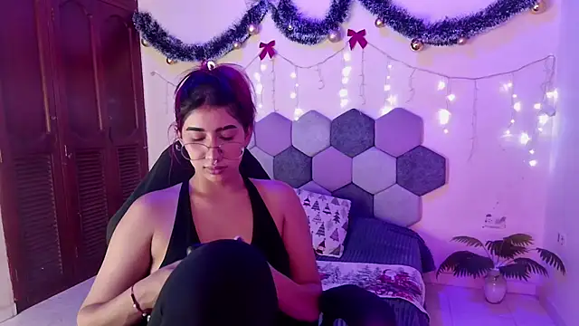 Snapshot of Horny_tgn chatting on November 27, 2025, 5:02 pm Horny tgn online show from November 27, 2025, 5:02 pm