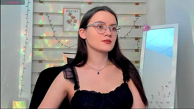 Josephine jo online show from September 28, 2025, 3:41 pm