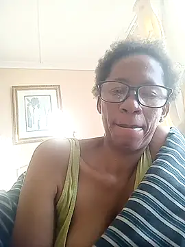 Snapshot of bustybillies chatting on November 22, 2025, 4:11 am bustybillies online show from November 22, 2025, 4:11 am