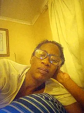 Snapshot of bustybillies chatting on November 19, 2025, 5:46 pm bustybillies online show from November 19, 2025, 5:46 pm