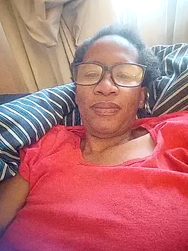 Snapshot of bustybillies chatting on December 4, 2025, 5:06 am bustybillies online show from December 4, 2025, 5:06 am