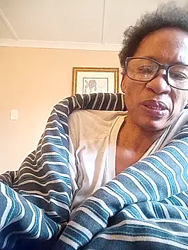 Snapshot of bustybillies chatting on November 17, 2025, 10:19 am bustybillies online show from November 17, 2025, 10:19 am