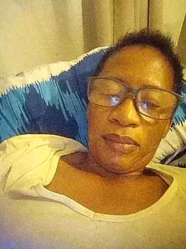 Snapshot of bustybillies chatting on February 19, 2026, 3:47 am bustybillies online show from February 19, 2026, 3:47 am