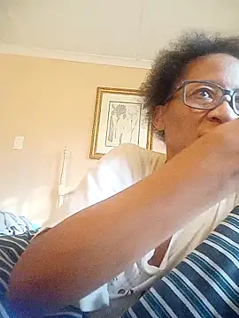 Snapshot of bustybillies chatting on November 7, 2025, 4:50 am bustybillies online show from November 7, 2025, 4:50 am