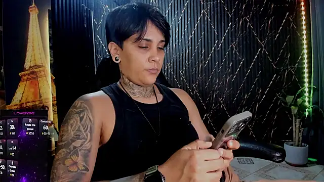 ZhoeStrong online show from January 19, 2026, 2:37 am