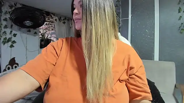 Snapshot of cattleya_campbell chatting on November 12, 2025, 9:18 pm cattleya campbell online show from November 12, 2025, 9:18 pm