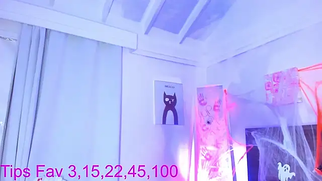 Martina Miiller online show from October 31, 2025, 1:02 am