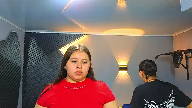 Laia and Aloby online show from February 14, 2026, 10:10 pm