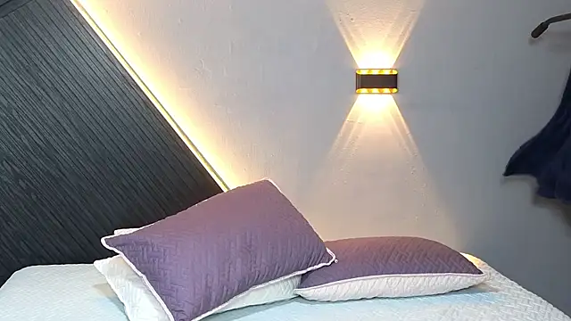 Laia and Aloby online show from February 26, 2026, 10:10 pm