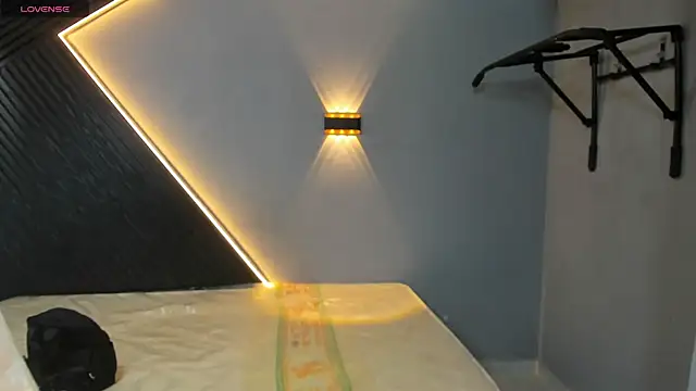 Laia and Aloby online show from March 19, 2026, 10:10 pm