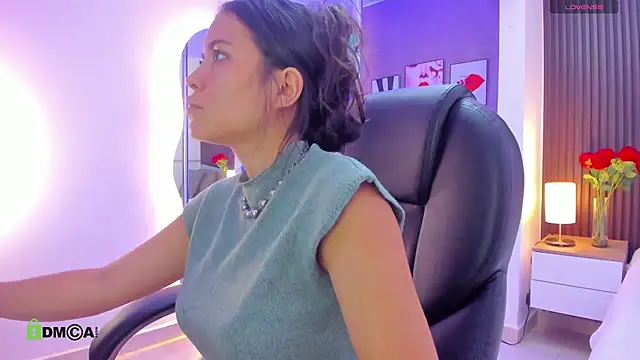 natasha  jackson online show from April 7, 2026, 12:07 pm