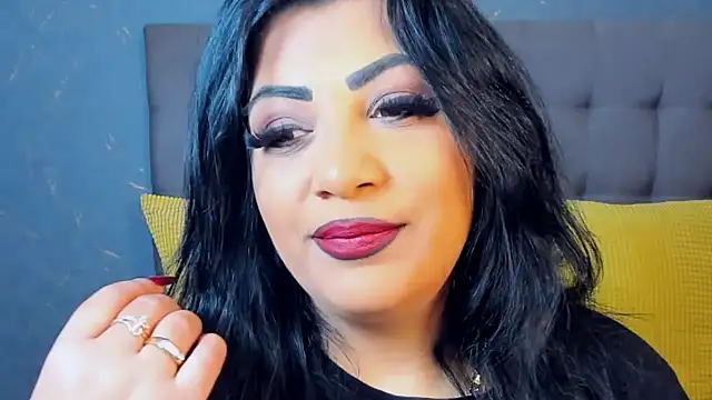 Snapshot of AmyCubes chatting on November 18, 2025, 4:16 am AmyCubes online show from November 18, 2025, 4:16 am