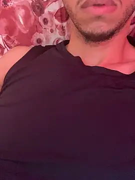 Snapshot of Young_arabe chatting on June 20, 2026, 4:01 pm Young arabe online show from June 20, 2026, 4:01 pm