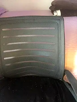 Snapshot of La_Milli chatting on September 12, 2025, 12:49 pm La Milli online show from September 12, 2025, 12:49 pm