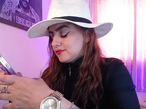 Snapshot of Lu_perez chatting on February 4, 2026, 8:15 pm Lu perez online show from February 4, 2026, 8:15 pm