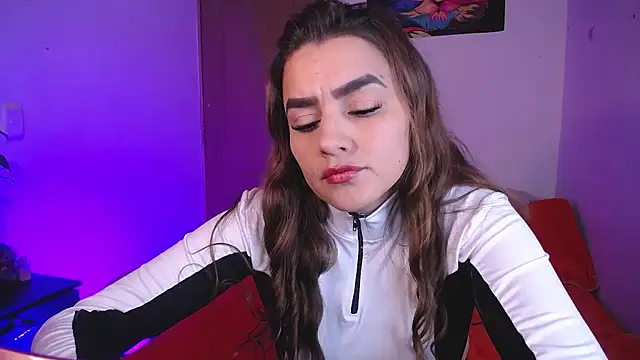 Snapshot of Lu_perez chatting on December 2, 2025, 11:06 pm Lu perez online show from December 2, 2025, 11:06 pm