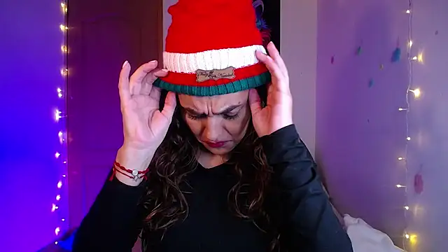 Snapshot of Lu_perez chatting on December 17, 2025, 1:32 am Lu perez online show from December 17, 2025, 1:32 am