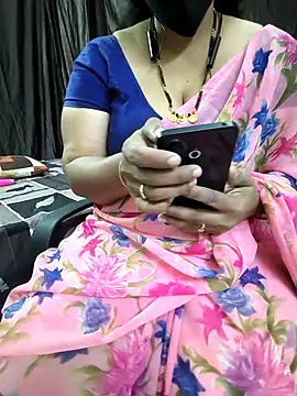 Snapshot of bhuvana555 chatting on February 6, 2026, 5:20 pm bhuvana555 online show from February 6, 2026, 5:20 pm